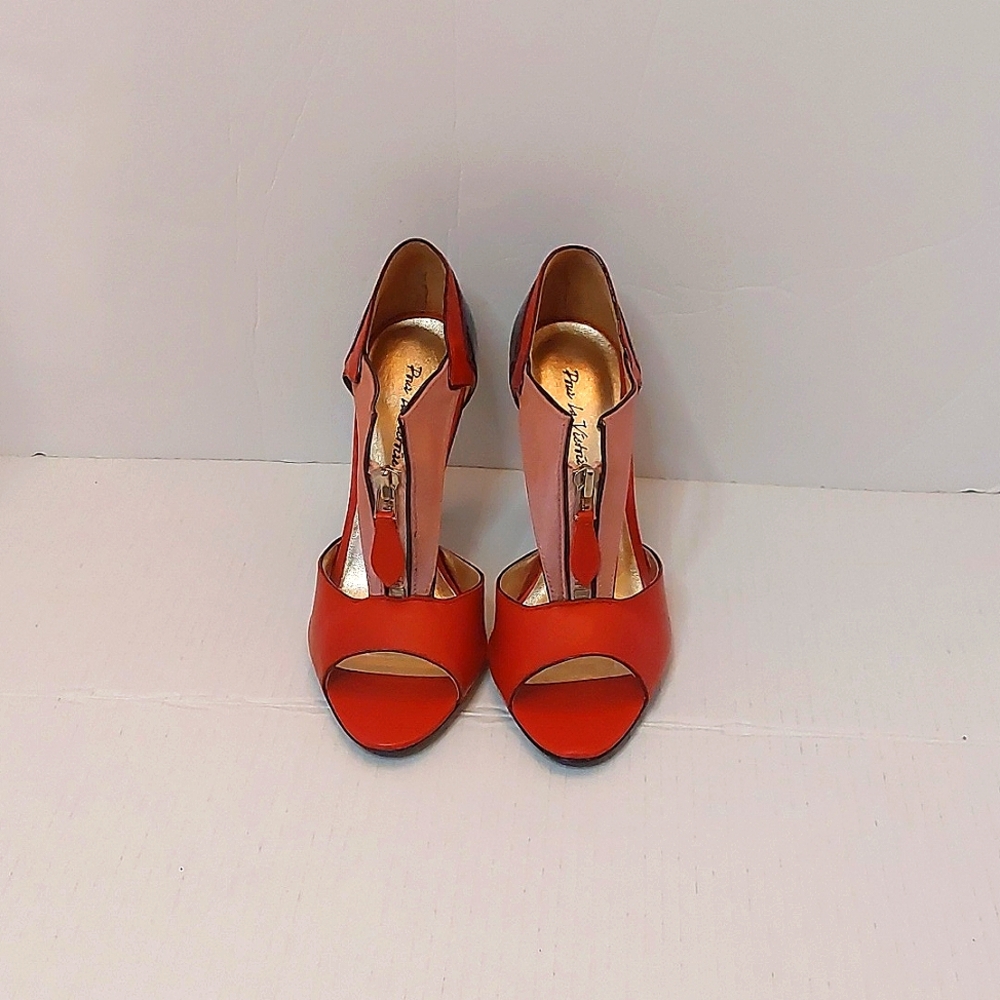 Pour LA Victorie Shoes SIZE 6